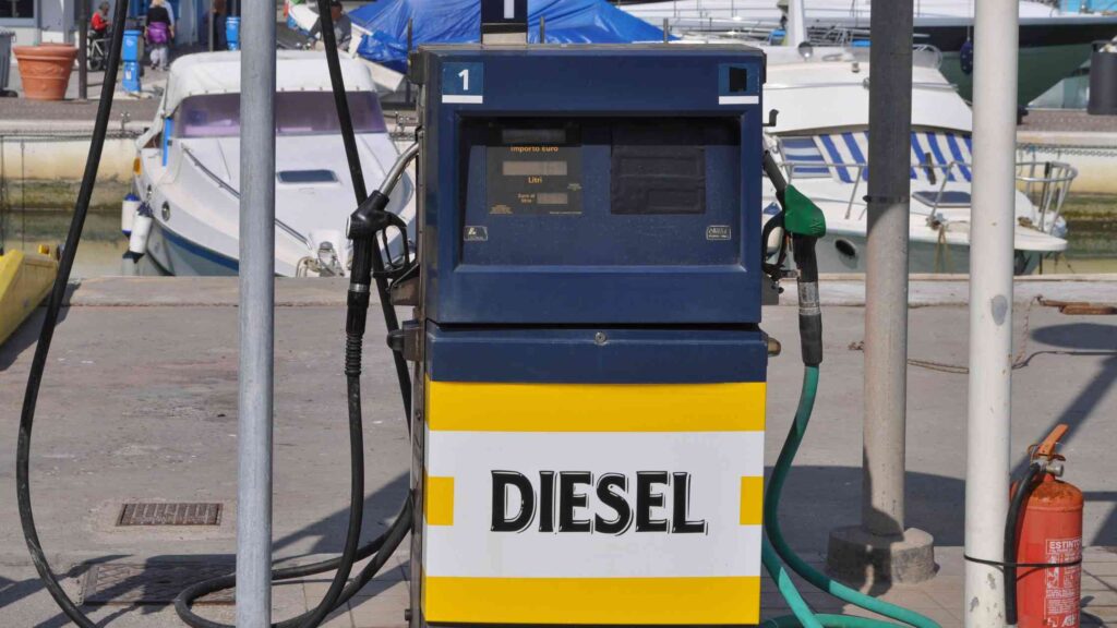 Diesel Export Tax Jumps to Rs 15.5 a Litre as US-Iran Conflict Lifts Crude
